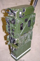 Transceiver, amplifier and battery pack assembly - image courtesy of www.armyradio.com