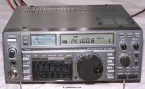 ICOM IC-735 Specifications | RigReference.com